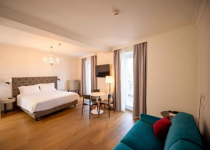 Sempione Boutique 4*