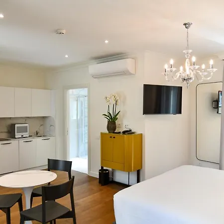 Sempione Boutique فندق