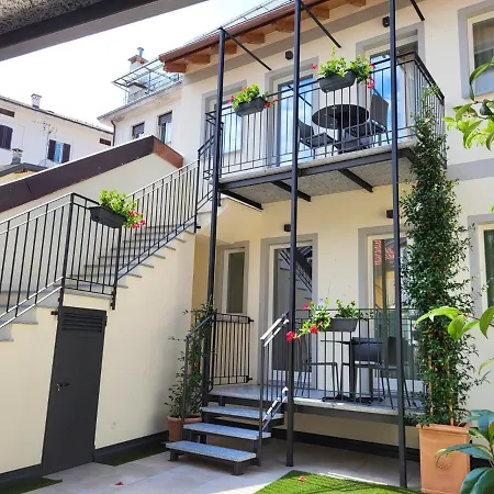 Sempione Boutique فندق